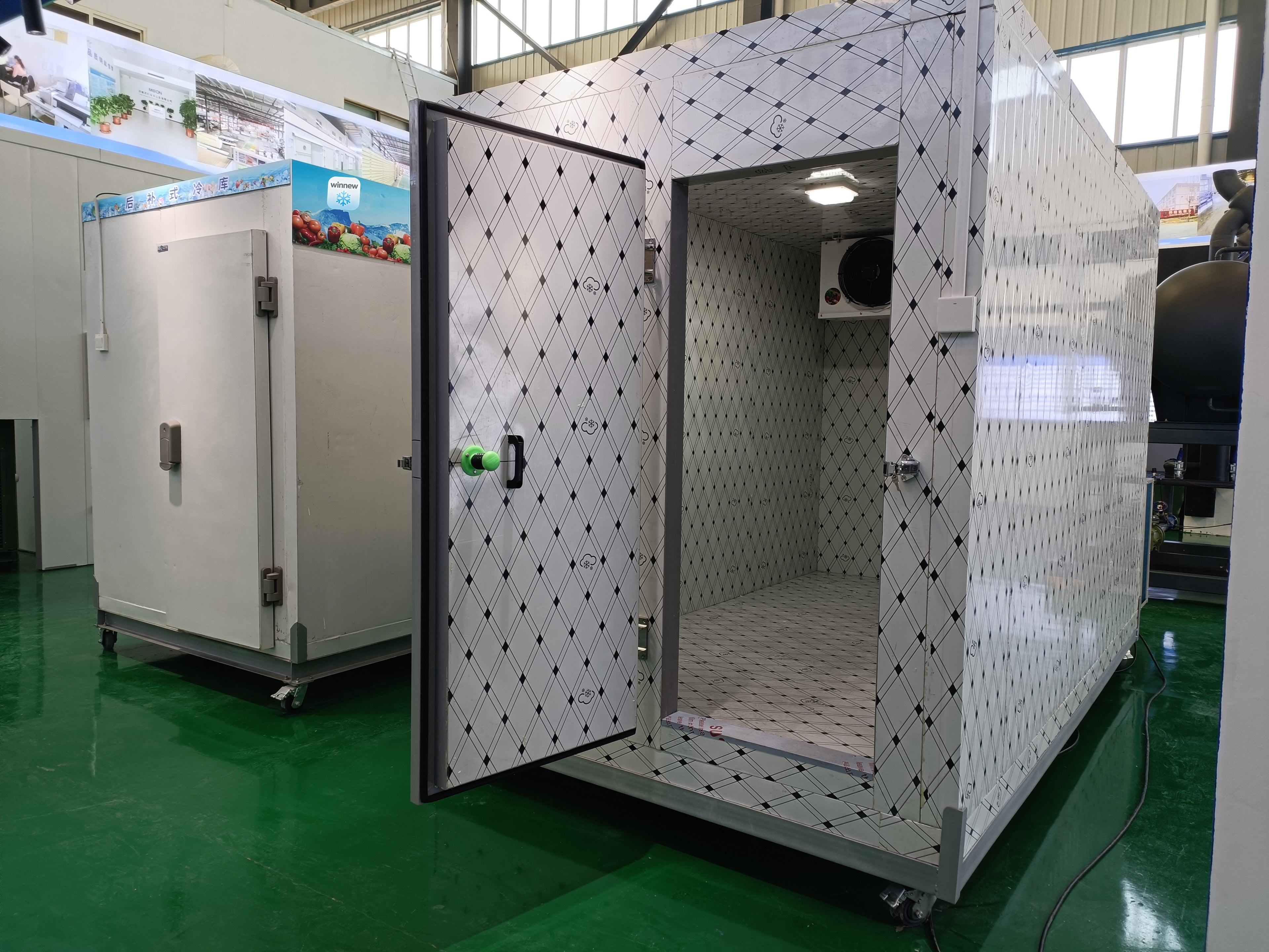20/40ft Container Cold Room | Adjustable Temperature -20°C~10°C for Food Storage, Pharmaceutical Logistics & Industrial Cooling